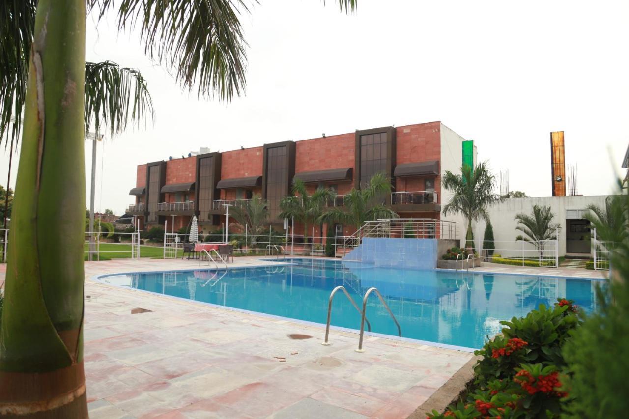 Hotel Sukhdeo Palace Gaya Exterior photo