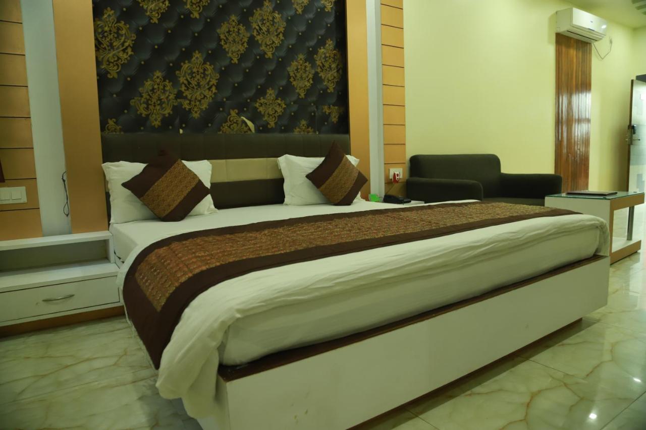 Hotel Sukhdeo Palace Gaya Exterior photo